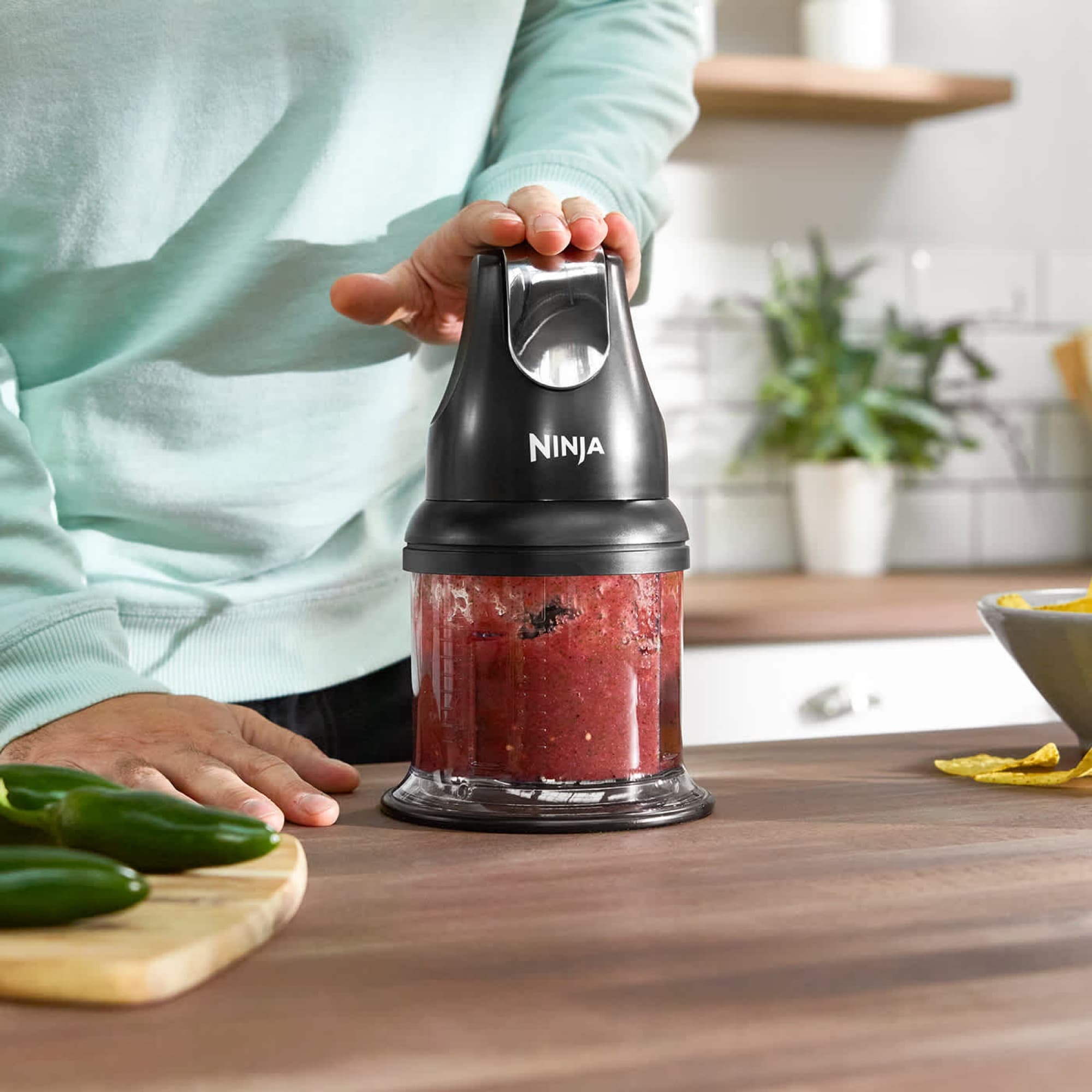 Färdig salsa i skålen