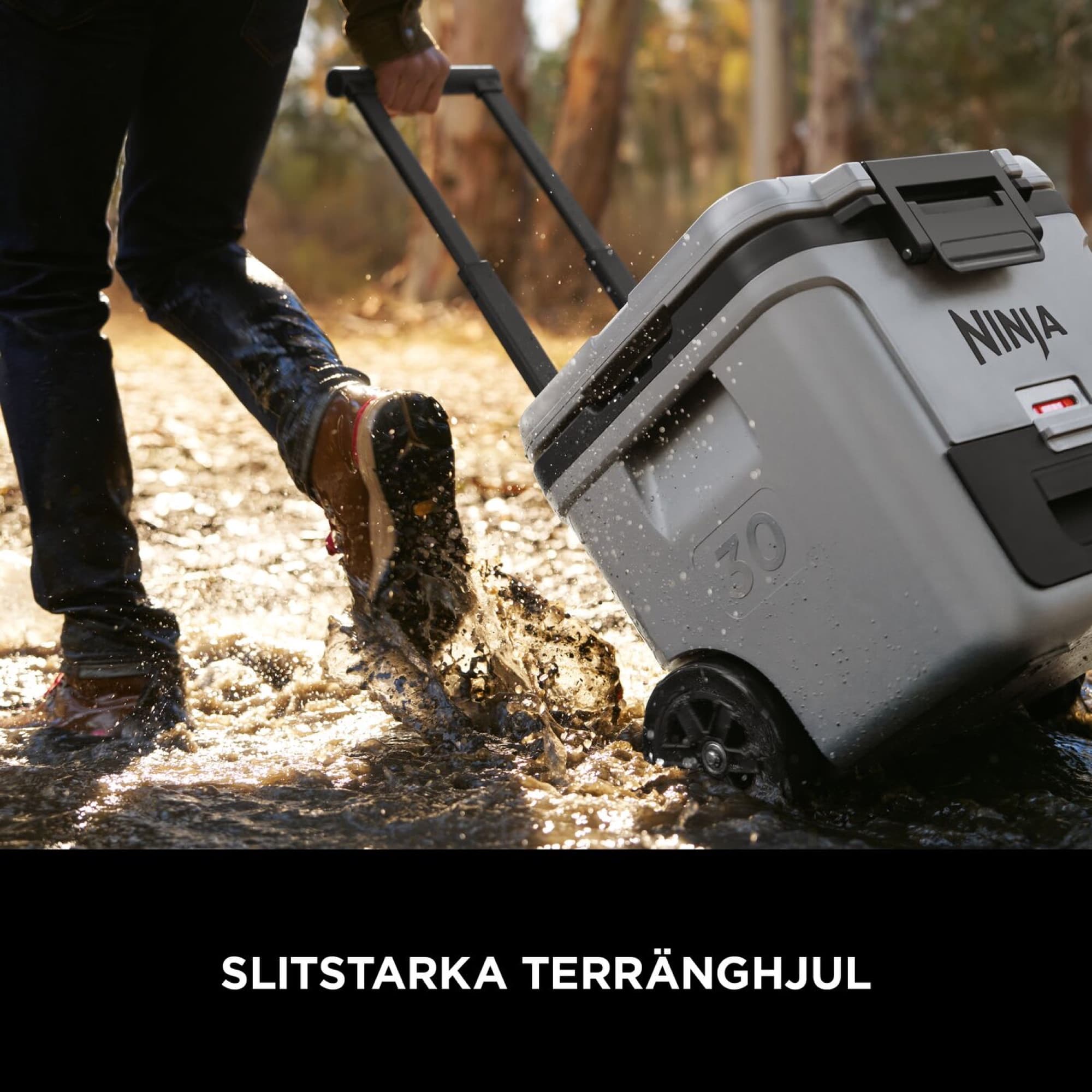 Kylboxen dras på terränghjulen