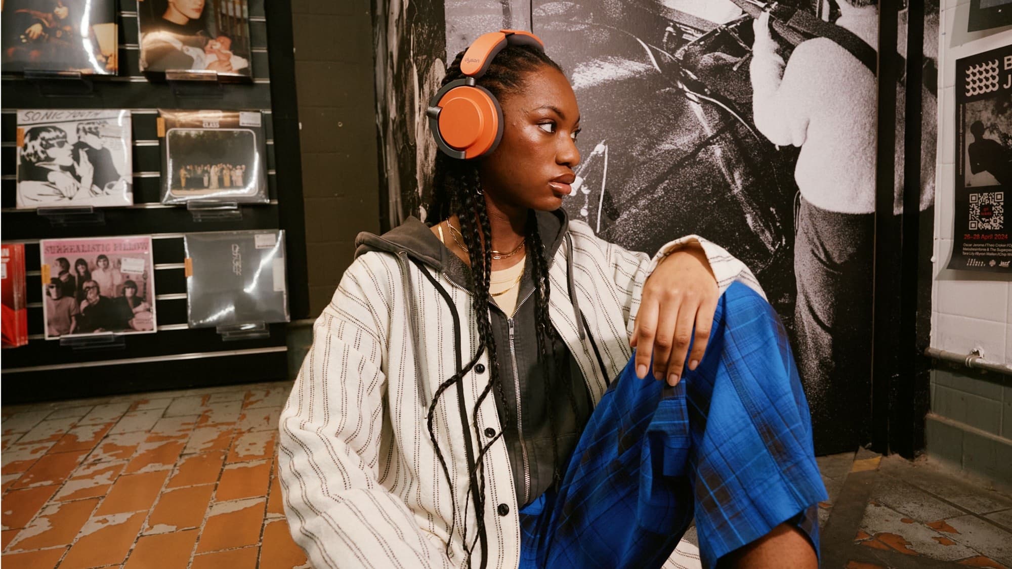 The headphones in a city setting