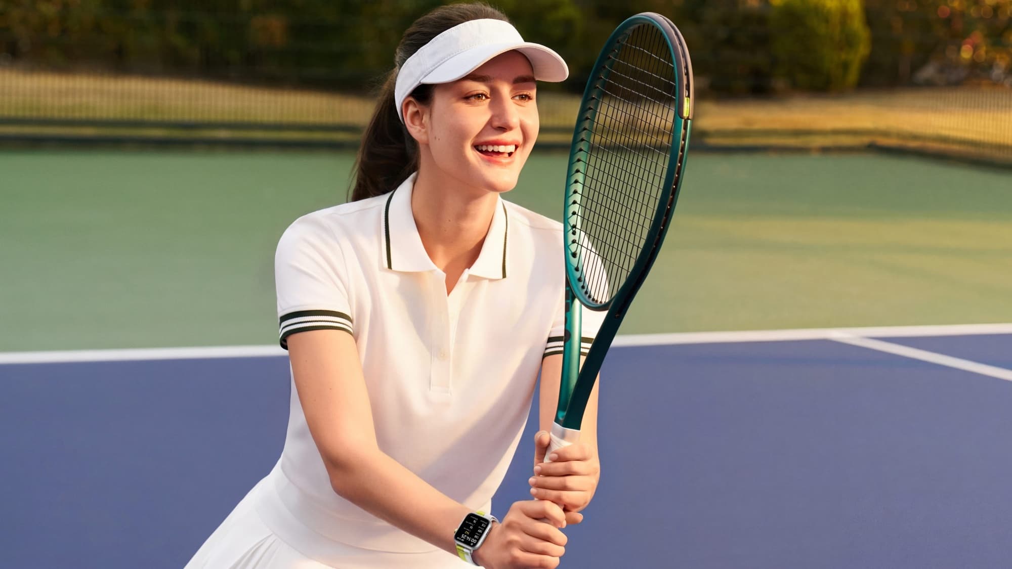 Tennis player wearing HUAWEI WATCH FIT 5