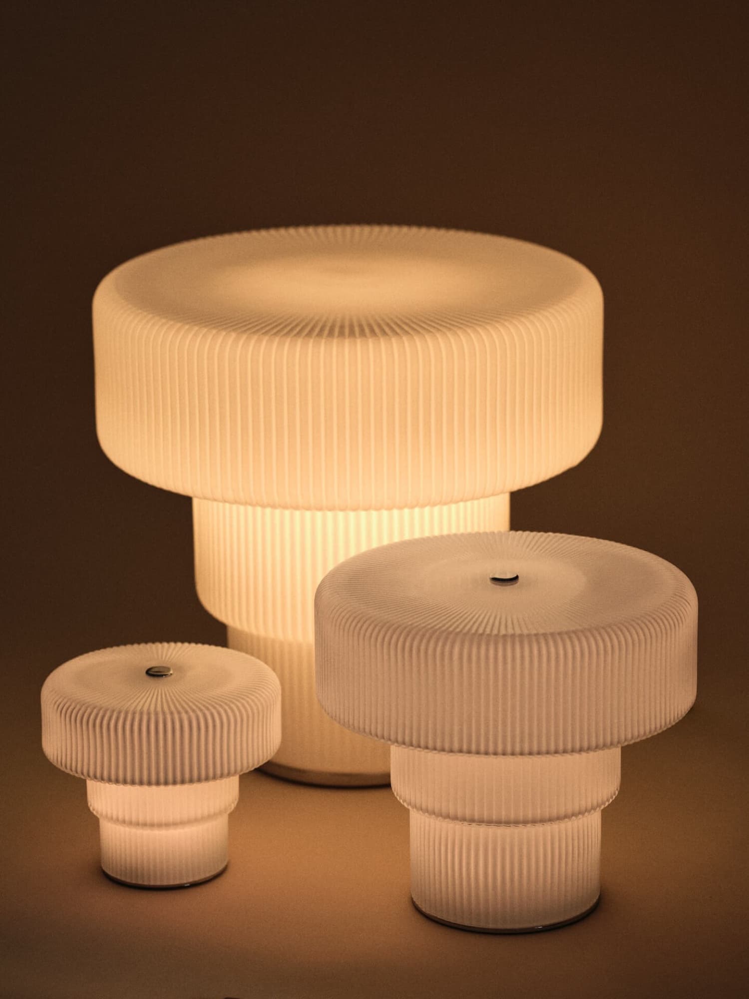 Ferm Living Ripple portabel lampa