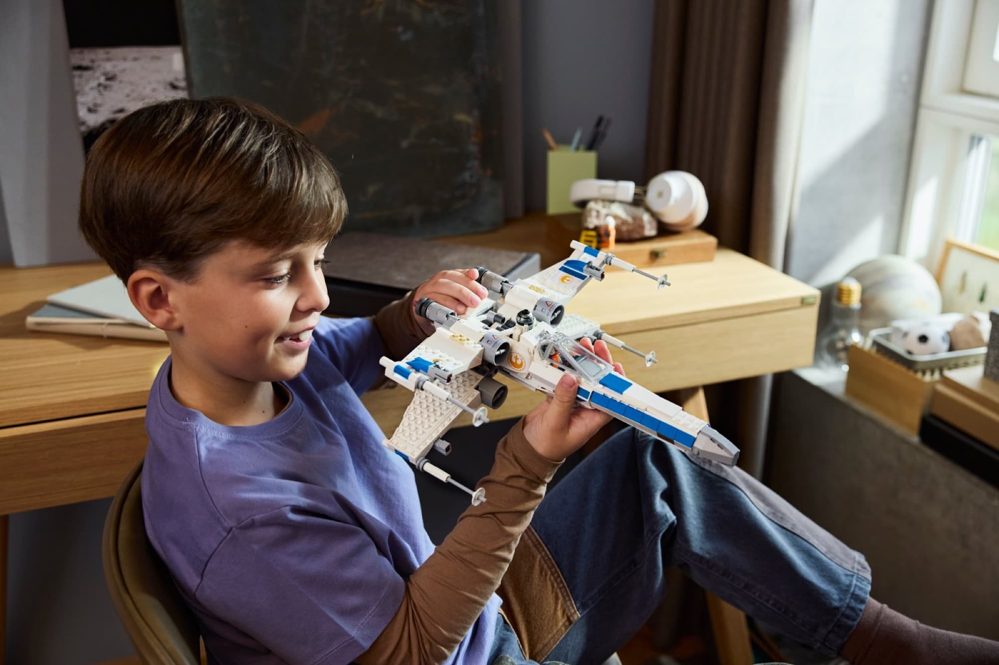 Nya republikens X-wing när det byggs och används