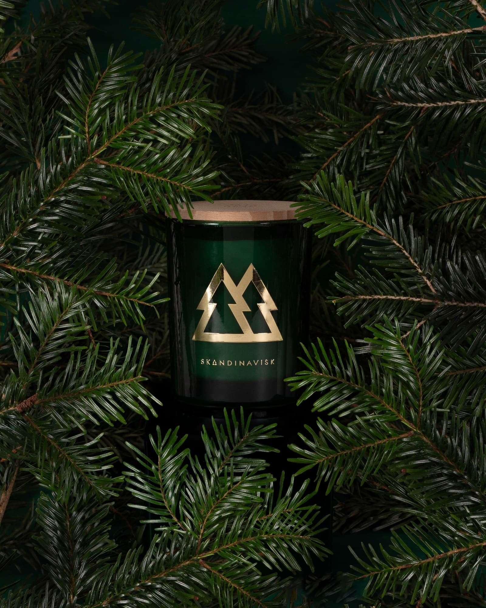 Skandinavisk SKOG doftljus guld