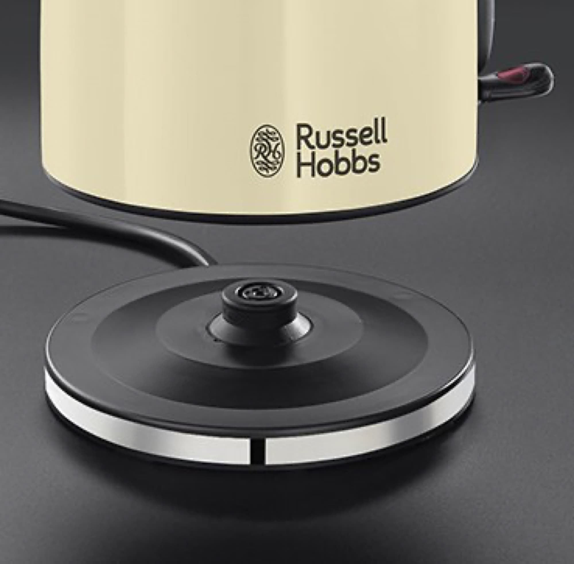 The jug on the 360° base with cord storage