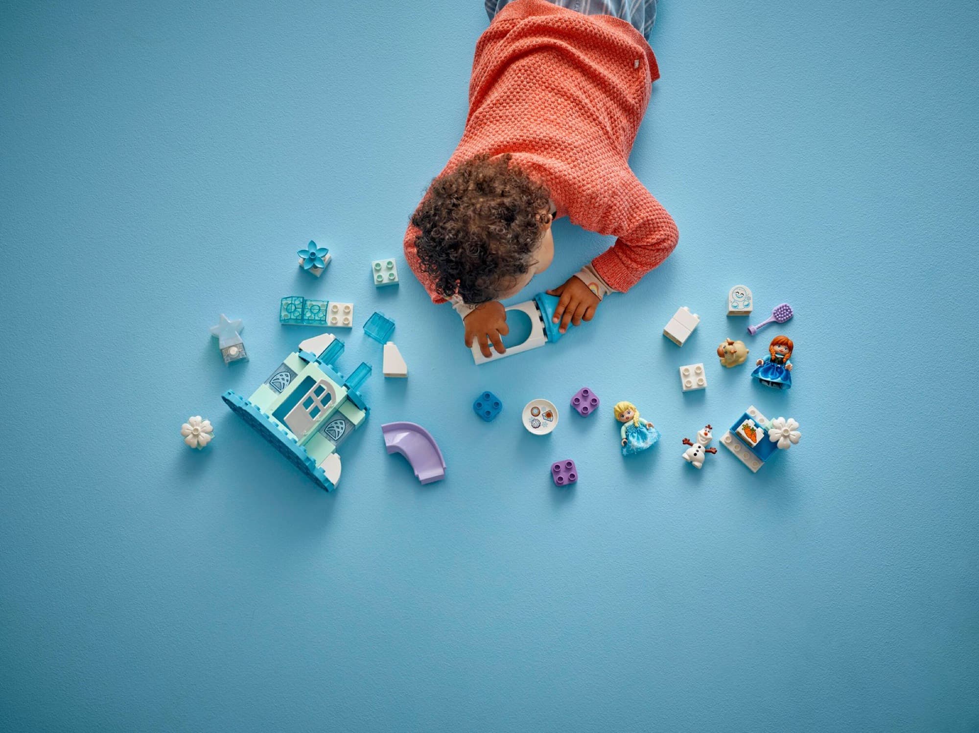 Frost-slott i Duplo när det byggs och används