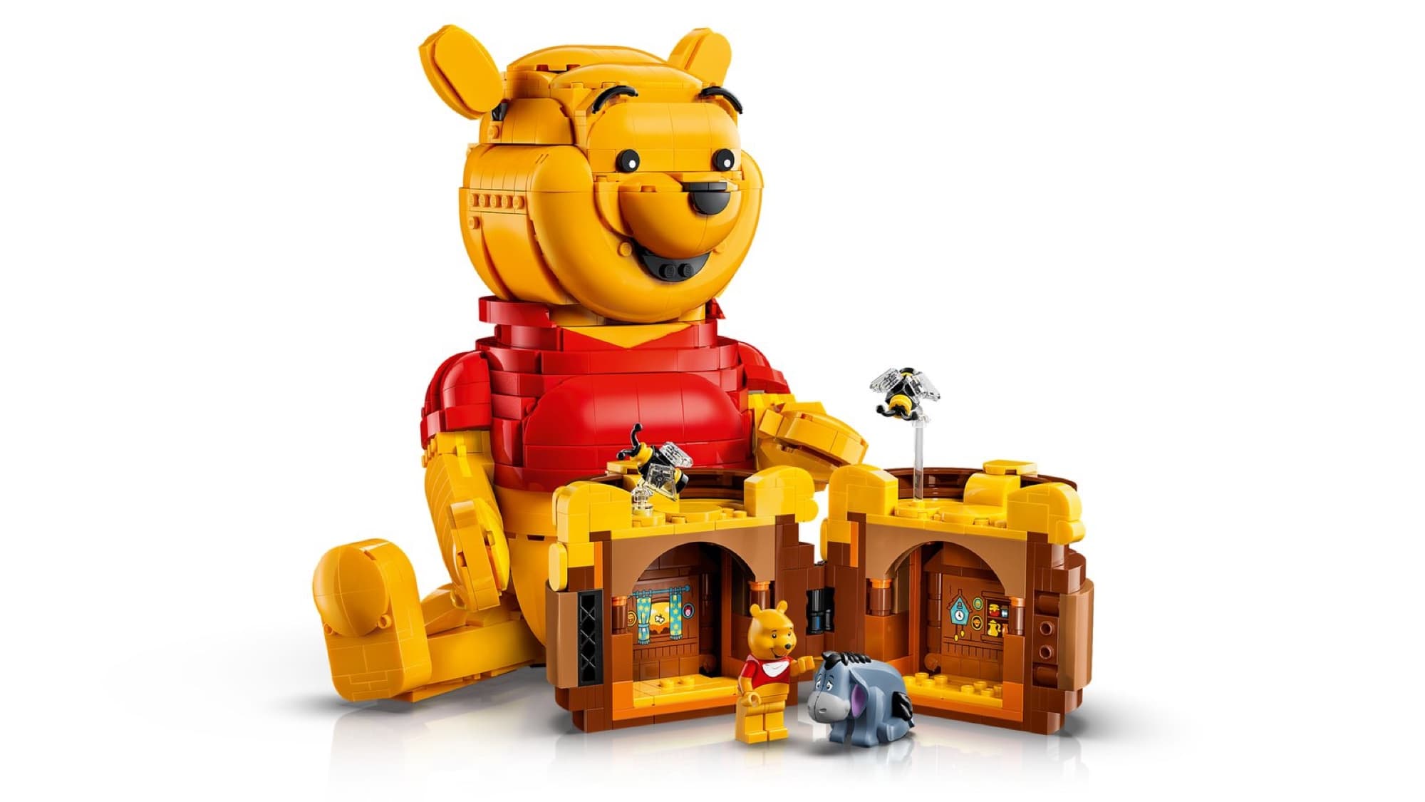 Brick-built Winnie the Pooh – detail 2