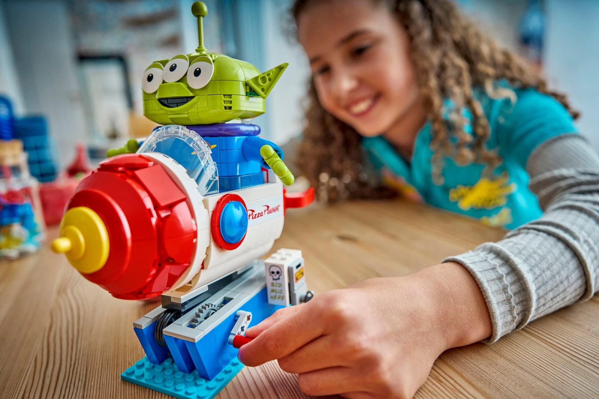 The alien in the rocket being built and played with