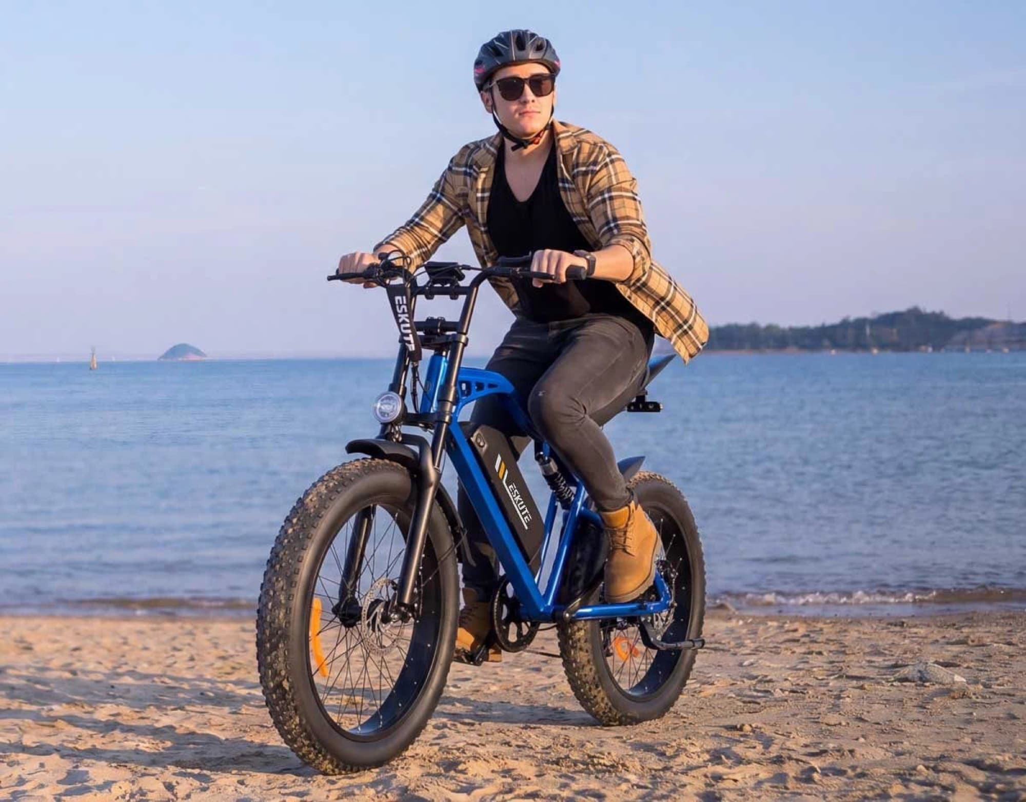 Eskute V202 på stranden