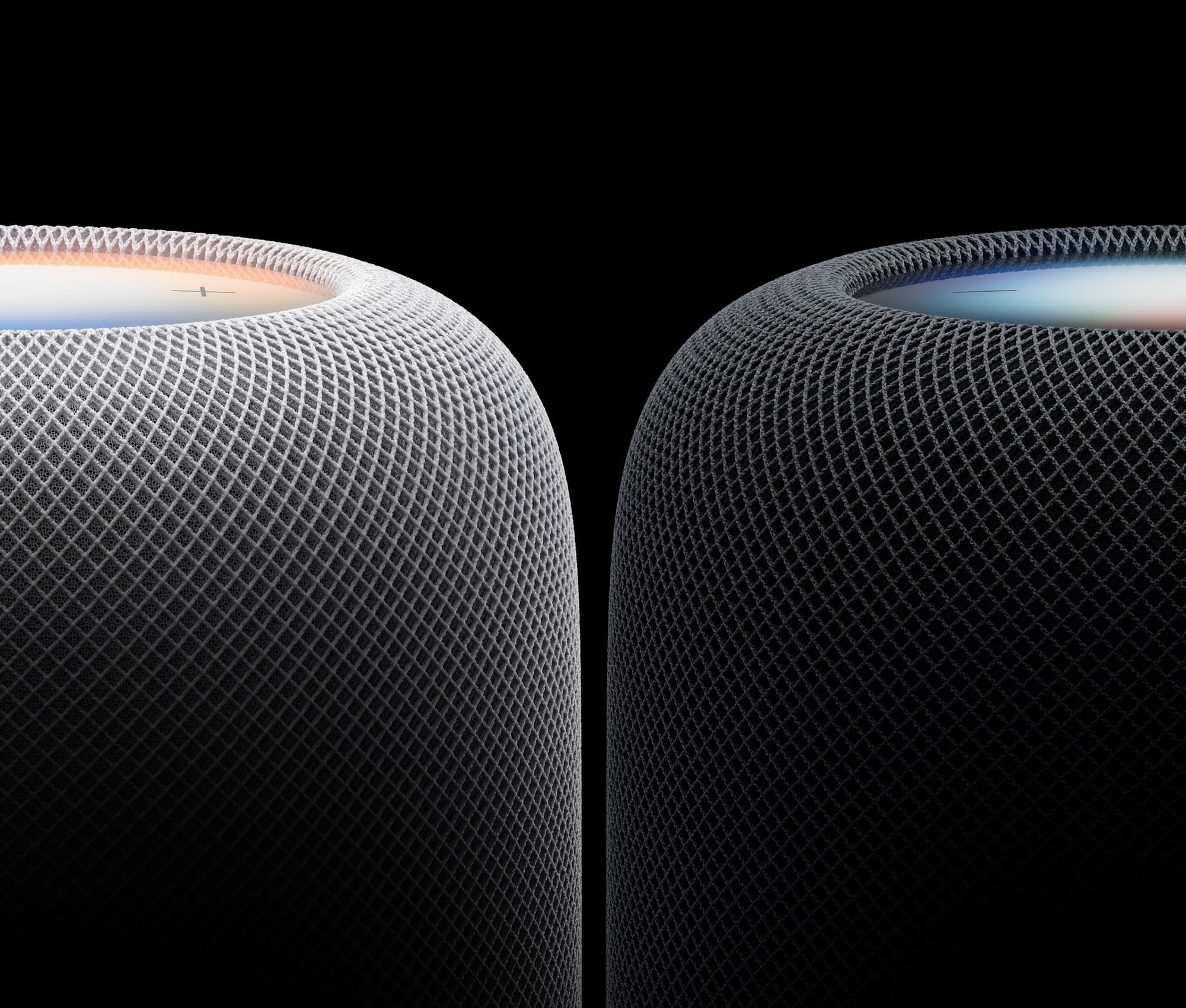 Två HomePod sida vid sida
