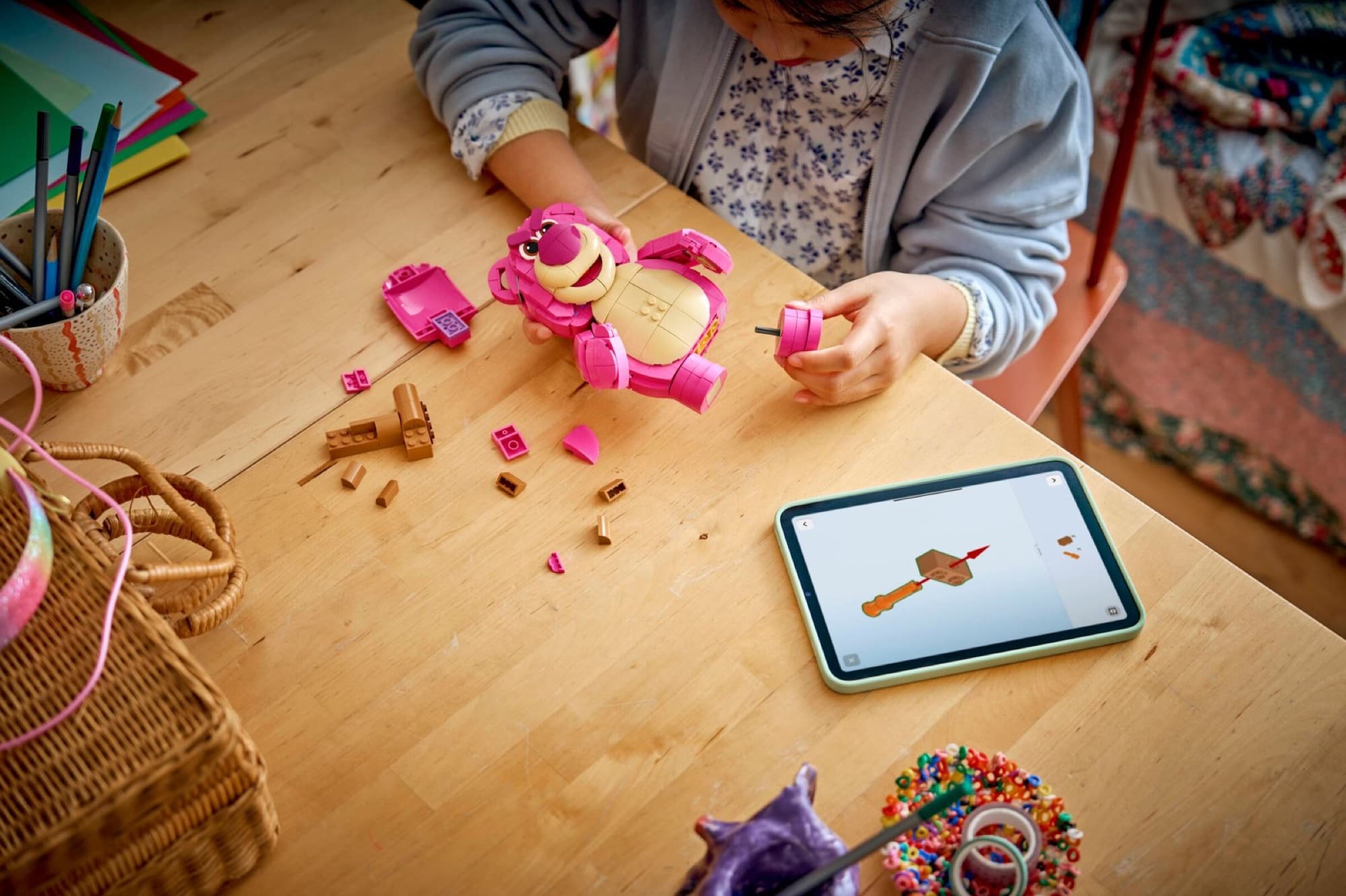 Teddy från Toy Story när det byggs och används